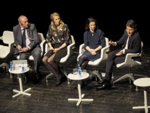 Resumen Jornada La era Tecnológica 7 Resumen Jornada La era Tecnológica, Desarrollo de negocio en un mundo “casi” digital